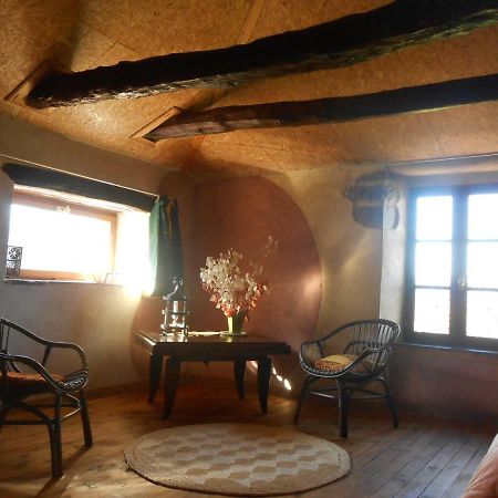 Chambre D'Hotes Des Monts Saint-Izaire Exterior foto